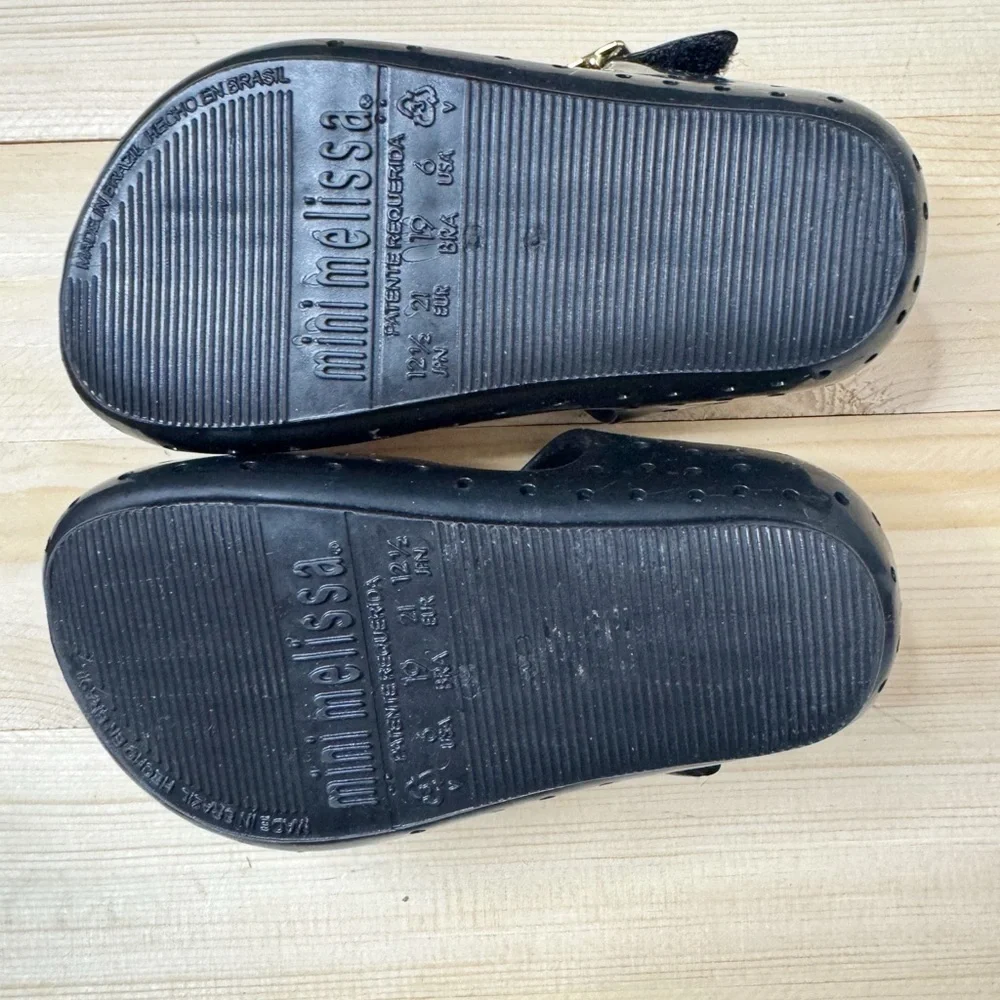 Mini Melissa Strawberry Sandel Size 6. Navy Mary Jane Fruit Shoes Cute Summer